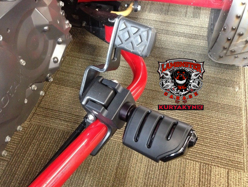 Can-Am Spyder F3 peg adapter kit with Kuryakyn Dually ISO Black Pegs | LG-1026-7567 | Lamonster Garage
Shown as driver peg