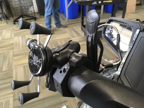 Lamonster RT Spyder Cuff with RAM Large X-Grip for Can-Am Spyder RT 2010 to 2019 | LG-1014-UN10B | Lamonster Garage
