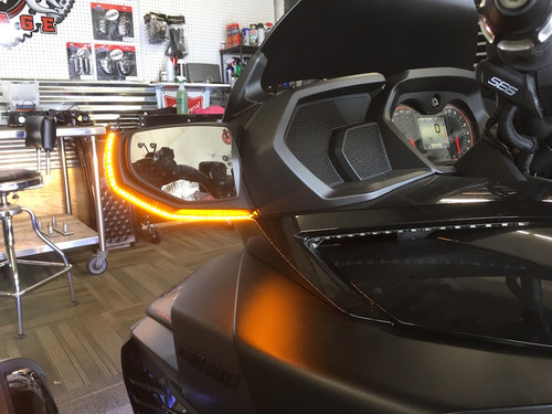 Can-Am Spyder F3-T Longhorn Mirror Light Kit SPY-226 amber LED turn signals | Lamonster Garage