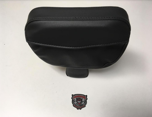 Lamonster Ultimate F3 rider backrest with black stitching | LGA-4100-02 | Lamonster Garage
NO LOGO