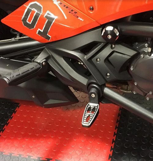 Lamonster Stock Caps Third Peg - All F3 Models - Lamonster Garage
Gripper Pegs. LG-1060-1075