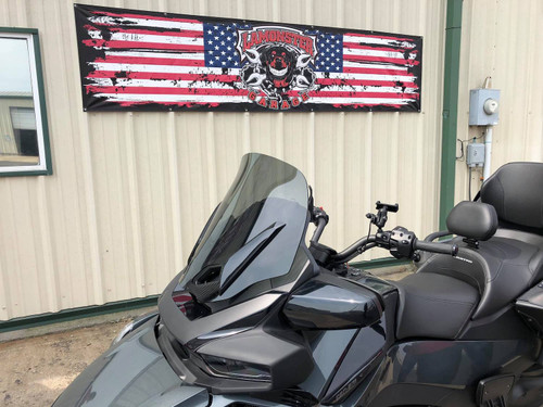 Can Am® Spyder RT, RT-S and RT-LTD Freedom windshield 20" Medium Tint (2010 - 2026) (LGA-4008-20M) - Lamonster Garage® Can Am® Spyder RT, RT-S and RT-LTD Freedom windshield 20" Medium Tint (2010 - 2026) (LGA-4008-20M) - Lamonster Garage®