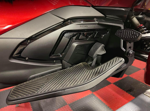 Lamonster Centerline highway peg kit for 2020+ Can-Am Spyder RT | LG-1102-1076B | Lamonster Garage