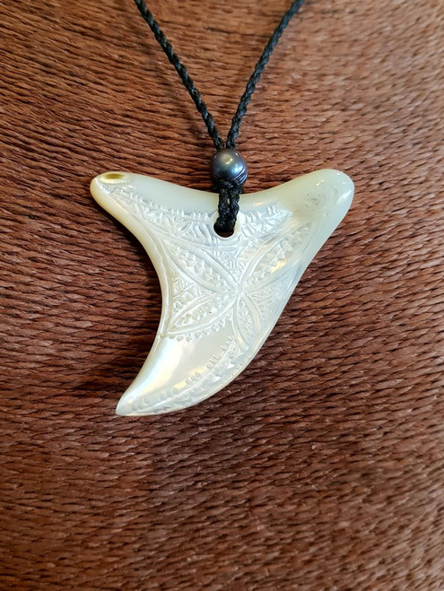 Shell Tooth Pendant BRPS346