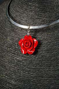 WEBJN140 RED CORAL ROSE PENDANT