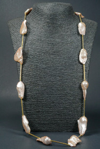 WEBJP121 PEACH PEARL COPR GLD NECK 24"