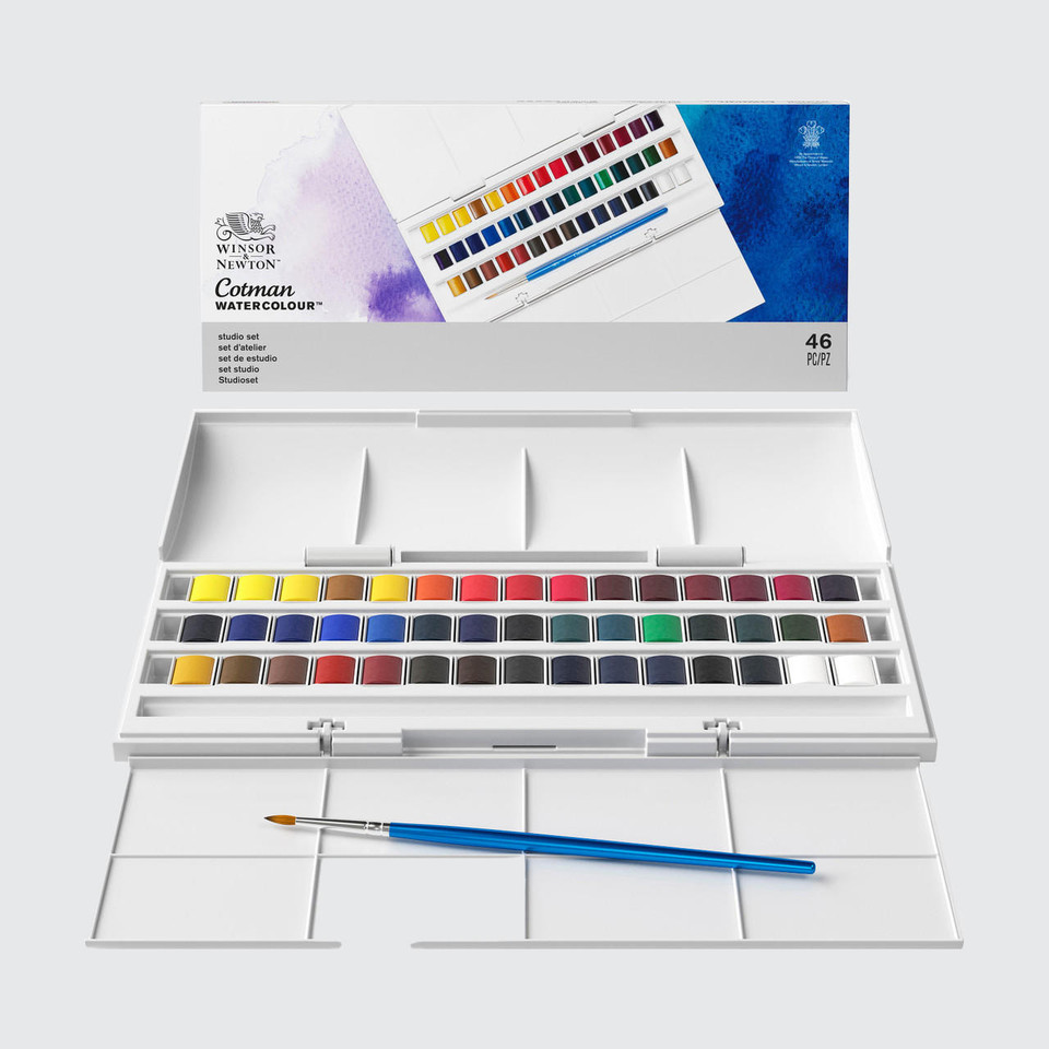 Winsor & Newton Cotman Watercolour Studio Set of 45 Half Pan