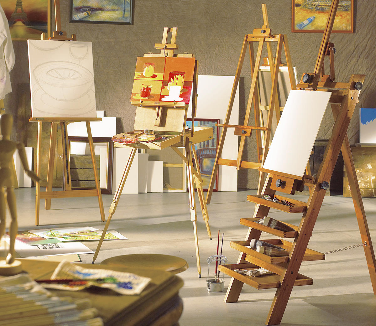 Types of Easels - Discover the Best Art Easels for Painting