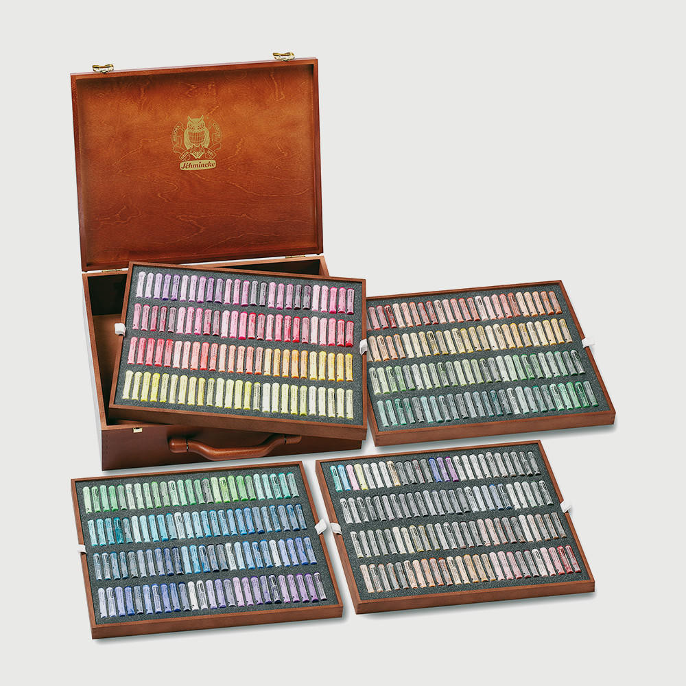 Schmincke Pastel Wooden Box Assorted Colours Set of 400