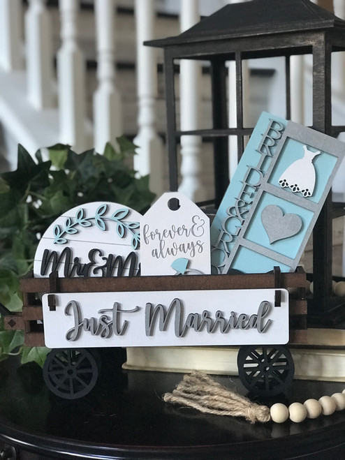 Wagon Shelf Sitter with Just Married Insert