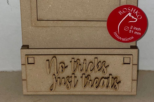 Additional Tag  for the Tag Style Interchangeable Leaning Sign - "No tricks just treats"