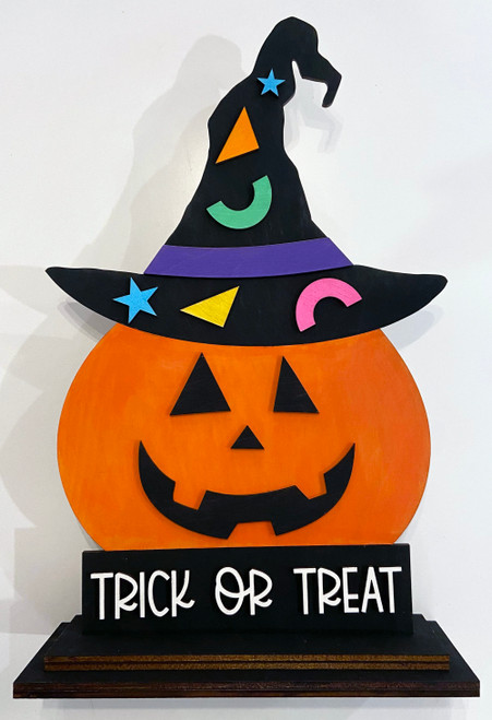 Trick or Treat freestanding Pumpkin witch 