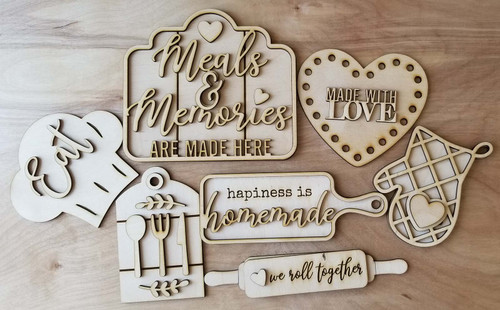 Kitchen Meals and Memories Tier Tray decoration set