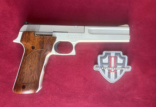 Pre Owned Smith and Wesson Model 622