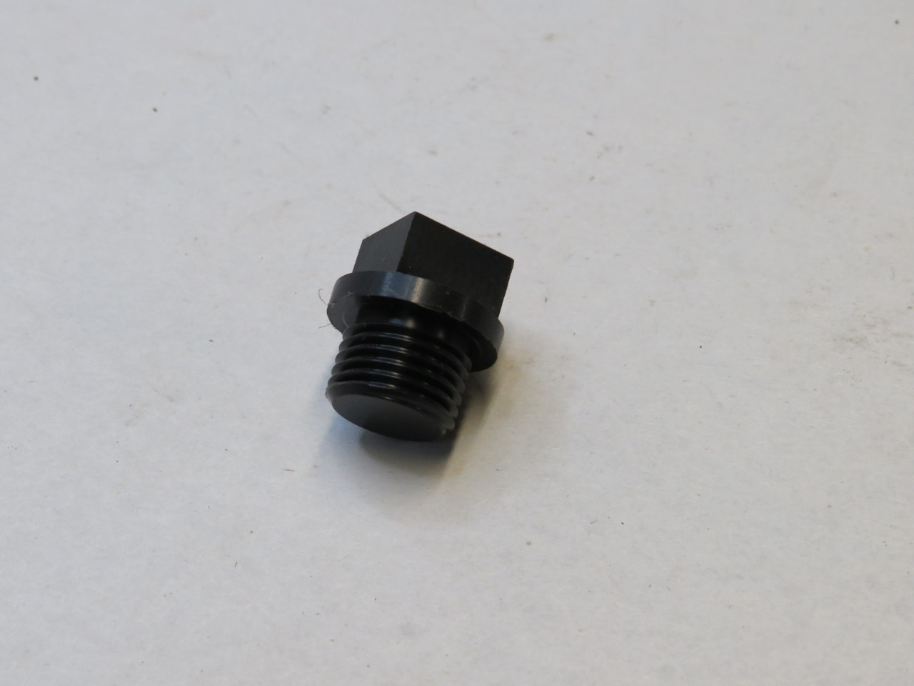 Drain Plug, John Deere 6 hp