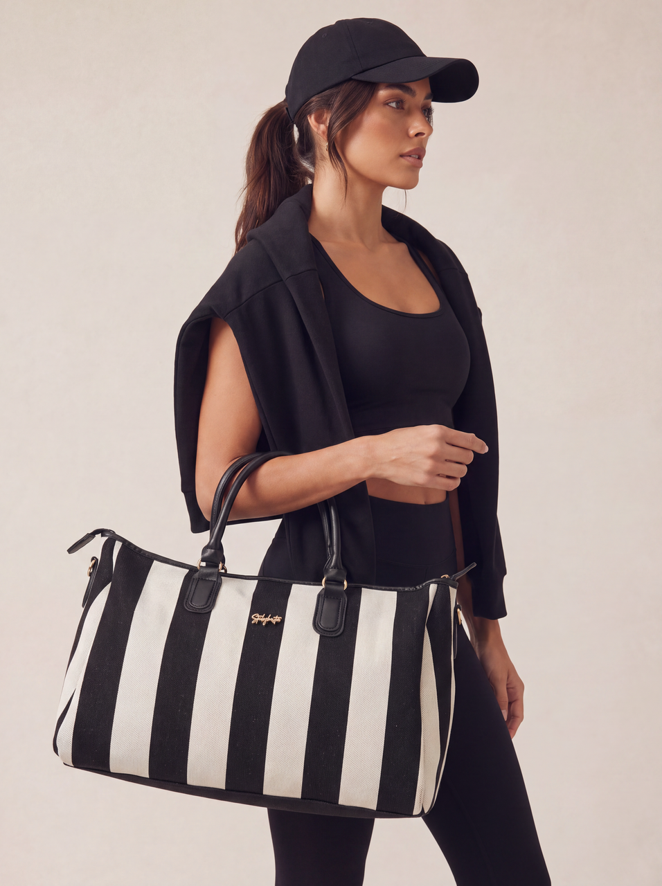 CITY GIRL TRAVEL BAG - BLACK