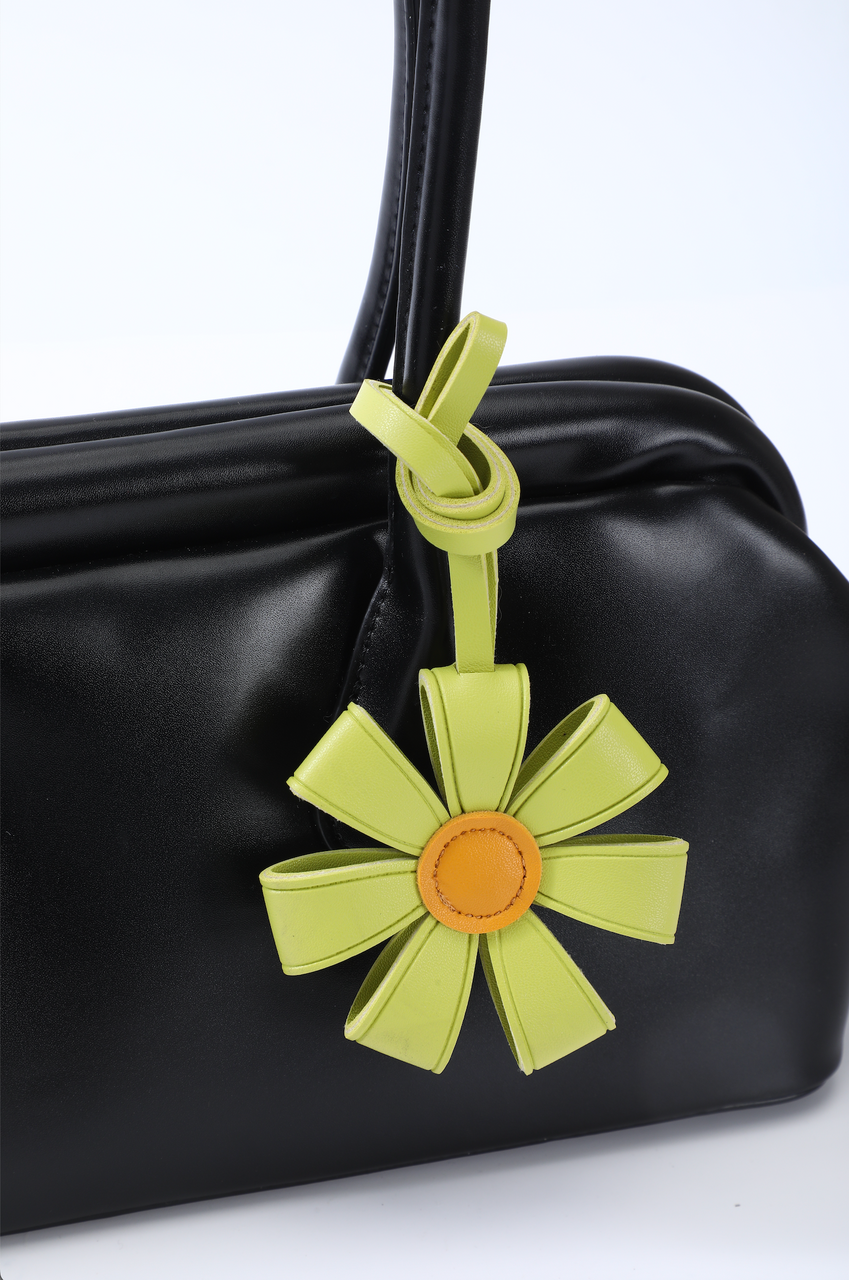 FLOWER CHARM - BLACK