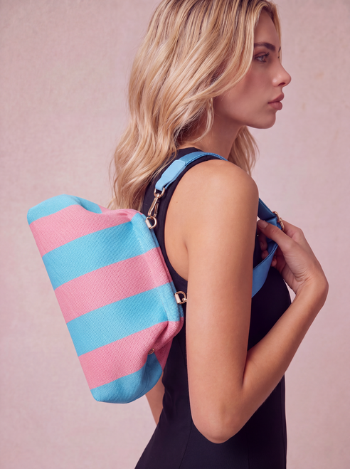 CITY GIRL POUCH + STRAP - BABY BLUE
