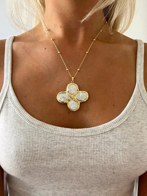 OVAL CROSS NECKLACE - GOLD