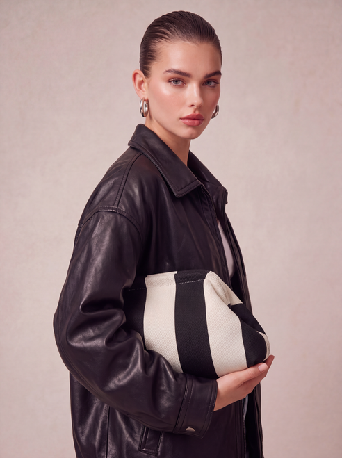 CITY GIRL POUCH - OFF WHITE