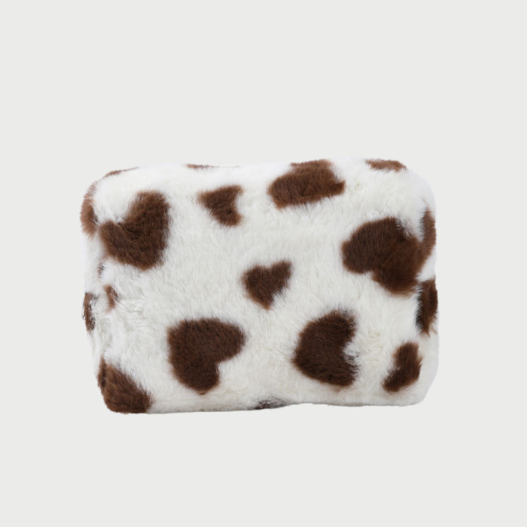 FLUFFY HEART POUCH