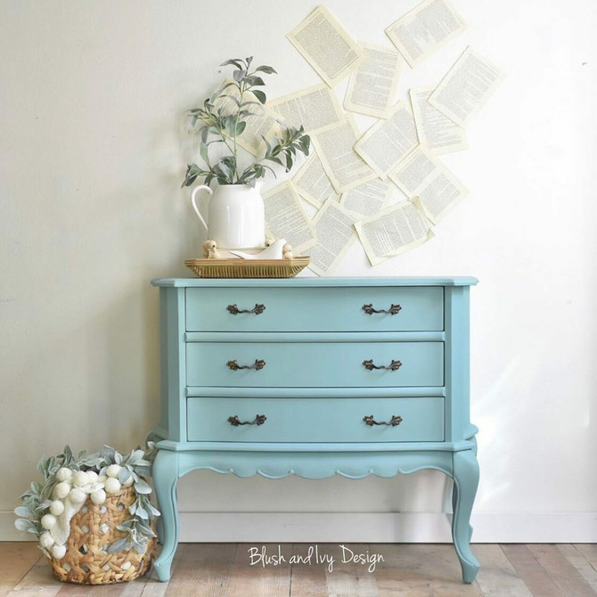 Color: Abundance
Photo Credit: Blush and Ivy Design