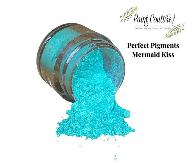 Mermaid Kiss Perfect Pigment in a 7.5g jar
