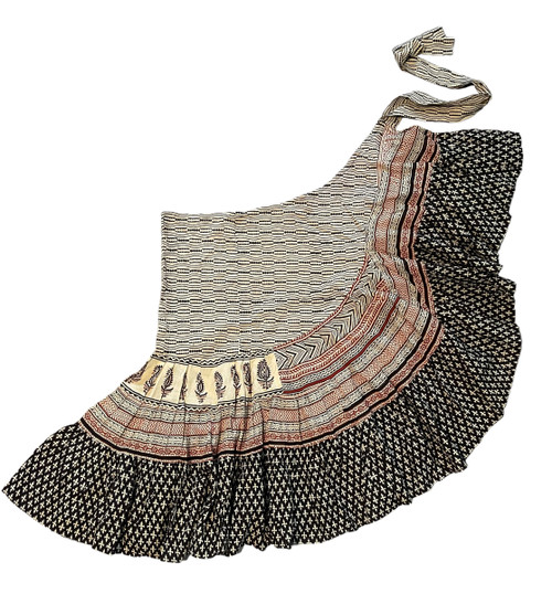 Beautiful Long Wrap Skirt  The skirt is free size. It can be worn with ties on the side or it can be worn hi lo style. You may also bustle it up. Looks great by itself or layered with another skirt or pantaloons.

Measurements:

32" long

50" waist not including ties

International Shipping is extra 
