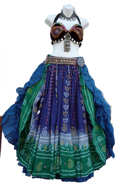 A Gorgeous Ensemble in Blues