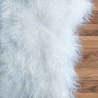 Mongolian Lamb Fur Pelt Sheepskin Bleached White closeup