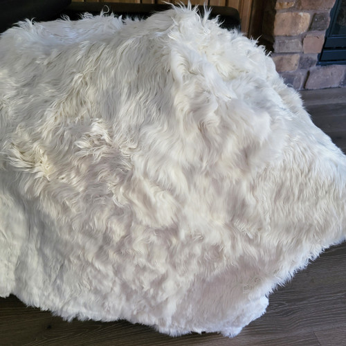 Premium Quality Alpaca Fur Rugs Are Unique And Contemporary