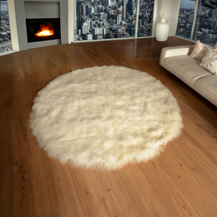 6' Tibetan Mongolian Lamb Fur Round Rug  6' Tibetan Mongolian Lamb Fur Round Rug