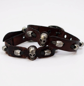 Unisex couples bracelet with skull details