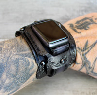 Steampunk Leather Apple Watch Cuff - Handcrafted Style Statement