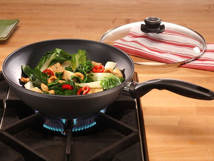 HD Nonstick Frying Saute Stir Fry Pan  with LID 26cm x 5cm (19cm FLAT SOLID BASE)