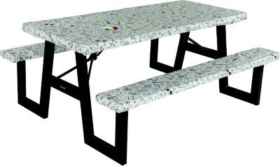 2023051696 TABLECLOTH WITH BENCH COVERS