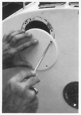 BERNARD ENGRAVING M10 COVERPLATE 3-1/2 WHITE W/SCREW