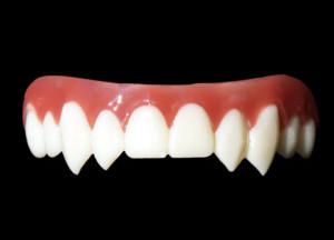 Dental Distortions Immortal FX Fangs 2.0 (out of packaging). Sold by Norcostco. Dental Distortions Immortal FX Fangs 2.0 (out of packaging). Sold by Norcostco.