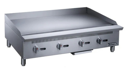 Dukers 48 in. W Griddle with 4 Burners DCGM48 Dukers 48 in. W Griddle with 4 Burners DCGM48