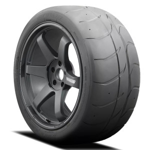 S.N. Nitto NT01 265/40R18 Tires | BB Wheels