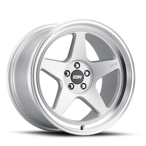 DOORBUSTER PRICING! - Esr Cr5 Wheel 18x8.5 5x115 Hyper Silver w/ Machined Lip 30mm | 88511130 CR5HS-ML 5X115