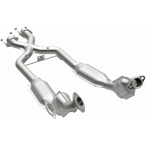 Magnaflow Performance Exhaust Magnaflow HM Grade Direct-Fit Catalytic Converter | FBHB 23163