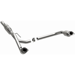 Magnaflow Performance Exhaust Magnaflow California Direct-Fit Catalytic Converter | FBHB 447233