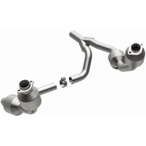Magnaflow Performance Exhaust Magnaflow OEM Grade Direct-Fit Catalytic Converter | FBHB 49689