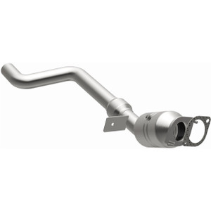 Magnaflow Performance Exhaust Magnaflow OEM Grade Direct-Fit Catalytic Converter | FBHB 52224