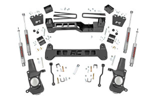 Rough Country 6 Inch Lift Kit - Chevy/GMC 2500HD 2WD (01-10) | DHTP 220N3A