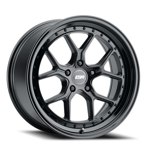 DOORBUSTER PRICING! - Esr Cs2 Wheel 18x8.5 5x100 Gloss Black 30mm | 88550030 CS2GBLK