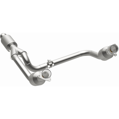 Magnaflow Performance Exhaust Magnaflow California Direct-Fit Catalytic Converter | FBHB 5582642