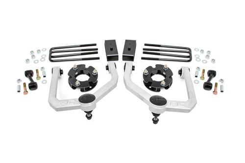 Rough Country 3 Inch Lift Kit - Nissan Titan 2WD/4WD (2004-2021) | DHTP 83400