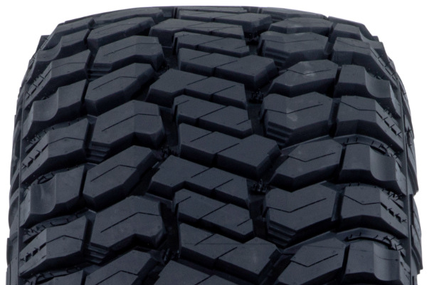Avix Trailtek R/T Tread Closeup